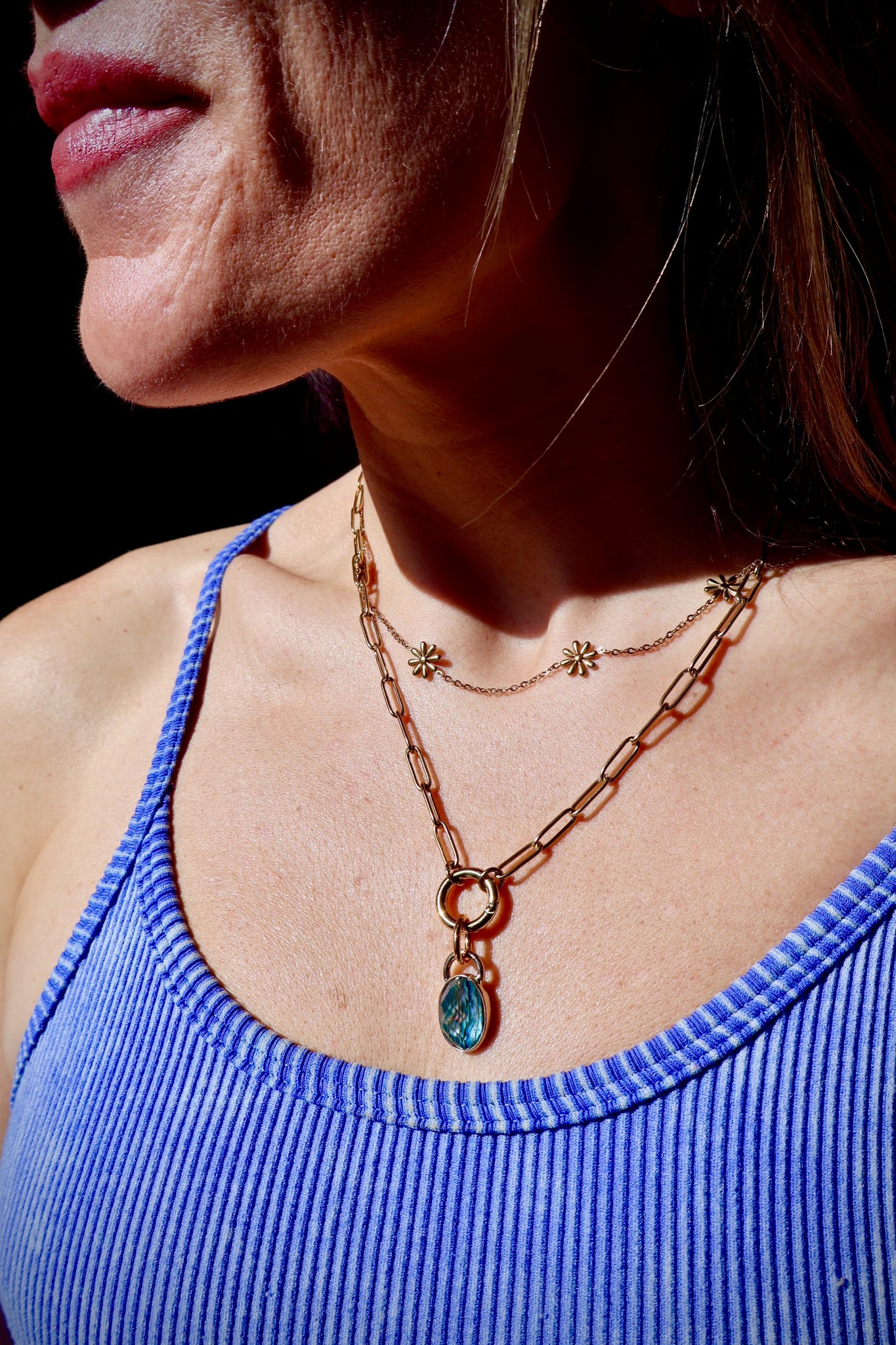 Abalone & Crystal Charm HE44