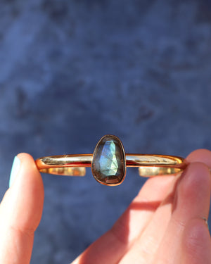 Winter Thaw Labradorite Cuff in Gold Alchemia Adjustable WT29