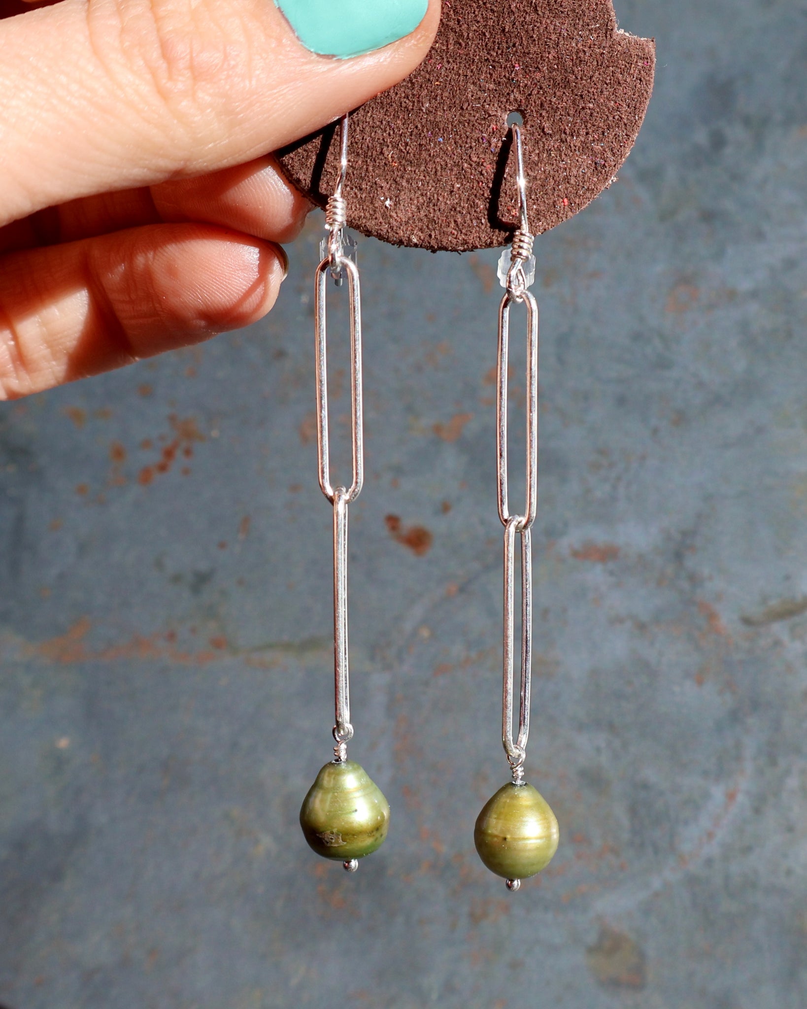 Winter Thaw  Green Pearl & Sterling Silver Paperclip Chain Earrings