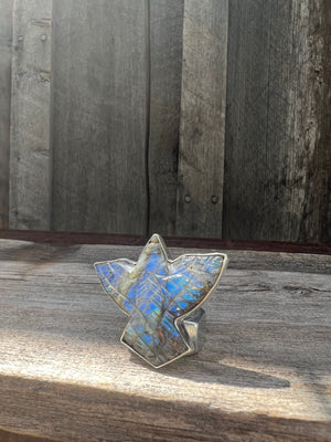 Stunning Labradorite Bird ring in Sterling Silver #133