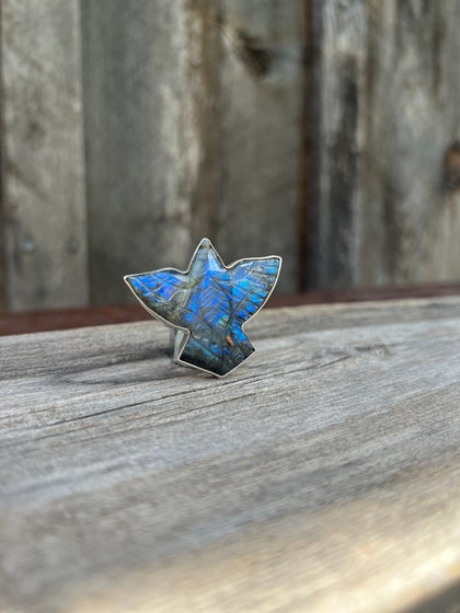 Stunning Labradorite Bird ring in Sterling Silver