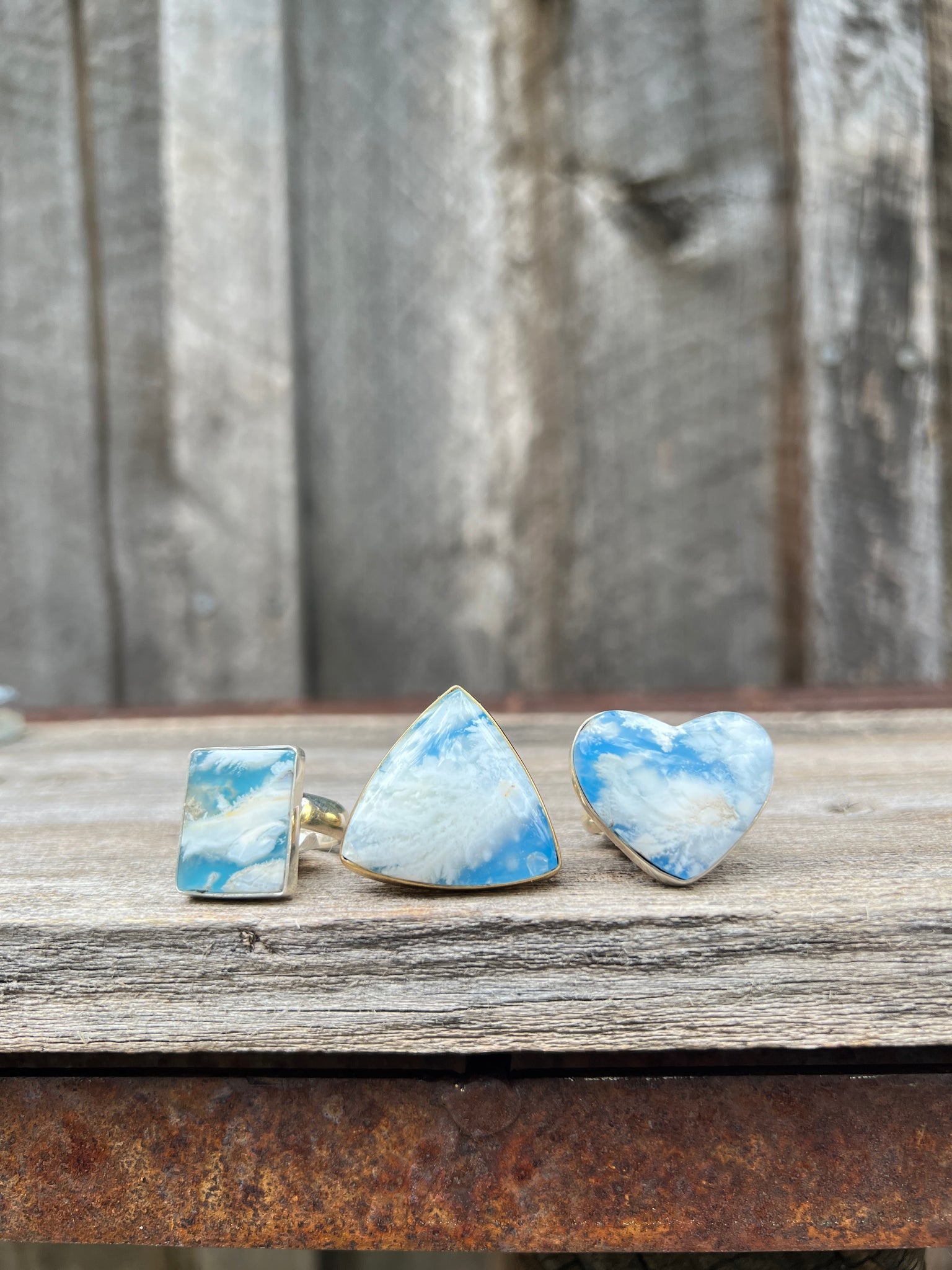 Cloud Plumed Agate Ring inGold Alchemia #148