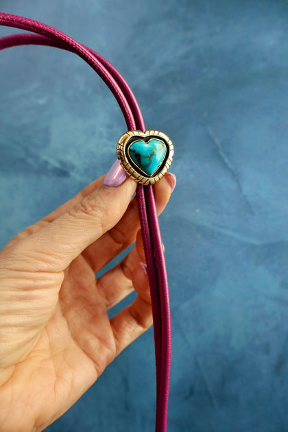 Campitos Turquoise Heart Mini-Bolo on Berry Leather