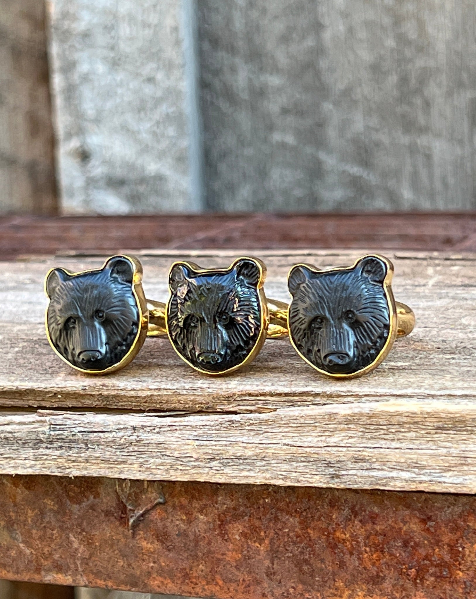 Black Onyx Bear Ring in Gold Alchemia