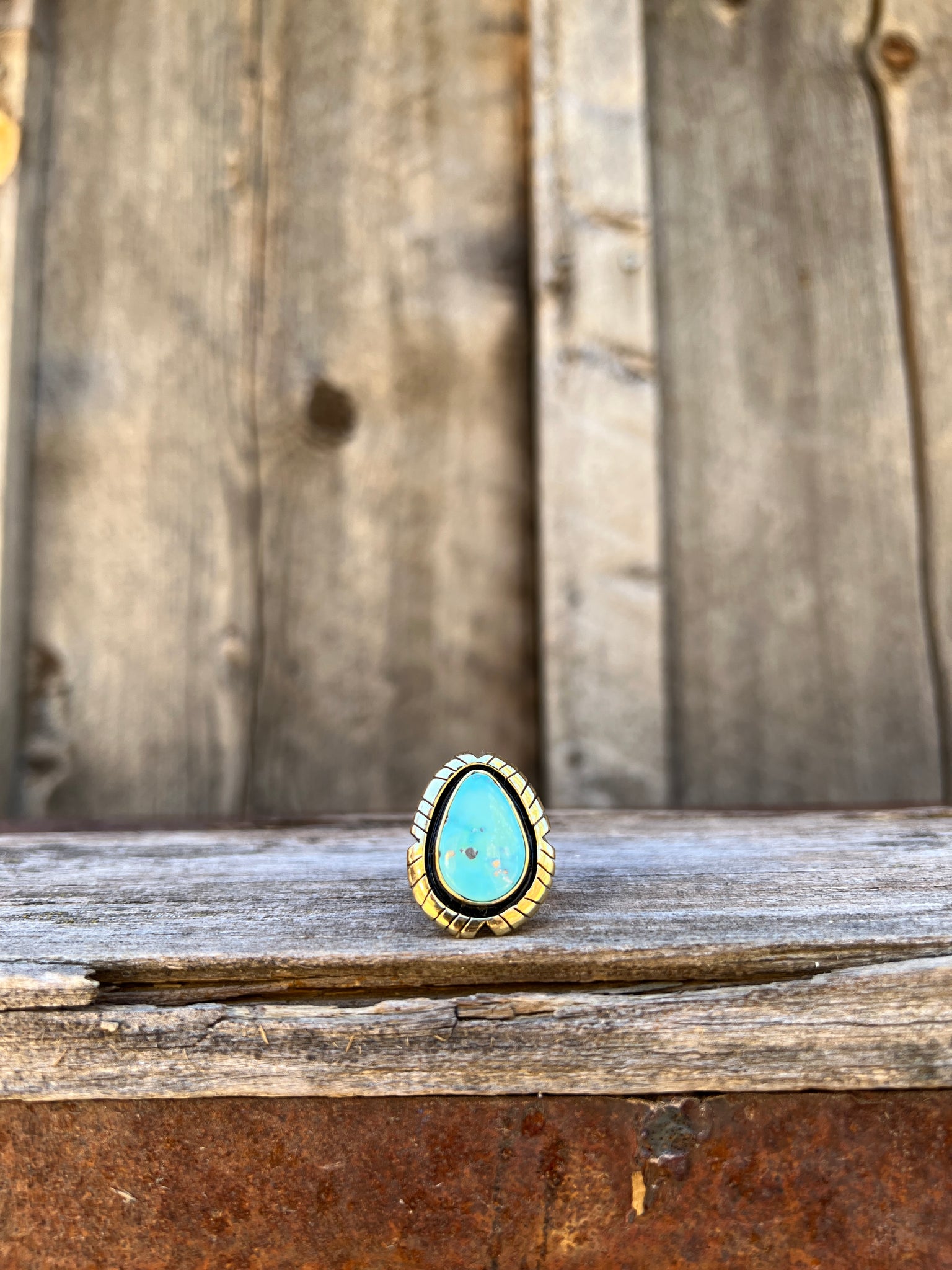 White Water Turquoise & Gold Alchemia Adjustable Ring with detailed band D2