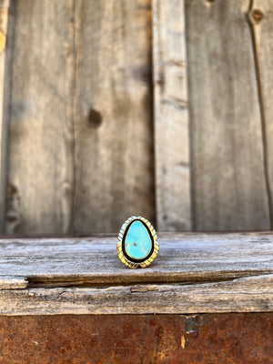 White Water Turquoise & Gold Alchemia Adjustable Ring with detailed band D2