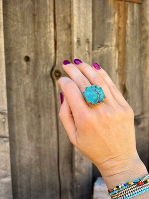 Turquoise alpine-cross ring in Gold Alchemia D13