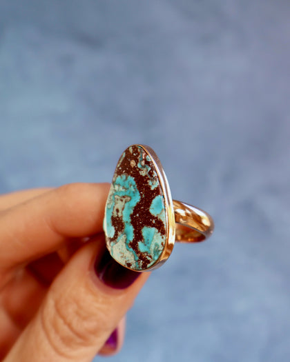 Turquoise Ring in Gold Alchemia