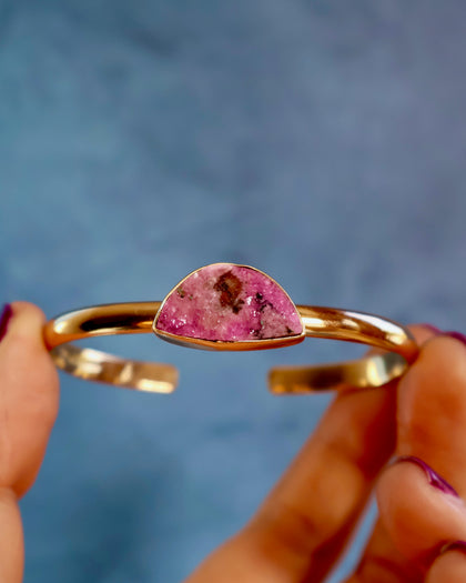 Wild Thistle Cobalto Calcite Cuff Bracelet