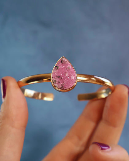 Wild Thistle Cobalto Calcite Cuff Bracelet