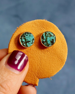 Hubei Turquoise Stud Earrings in Gold Alchemia WT151