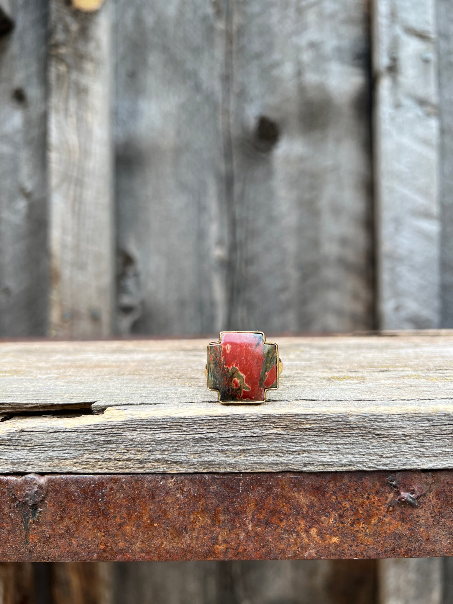 Red Creek Jasper ring in Gold Alchemia D90