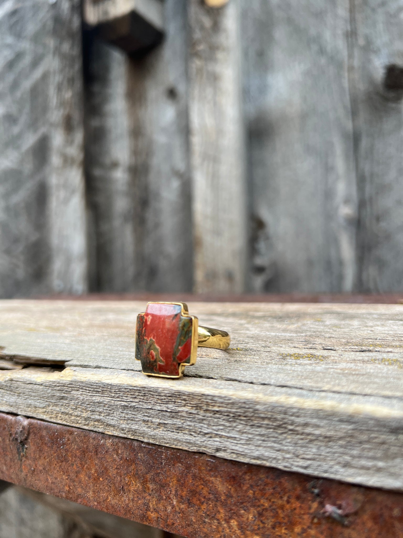 Red Creek Jasper ring in Gold Alchemia D90
