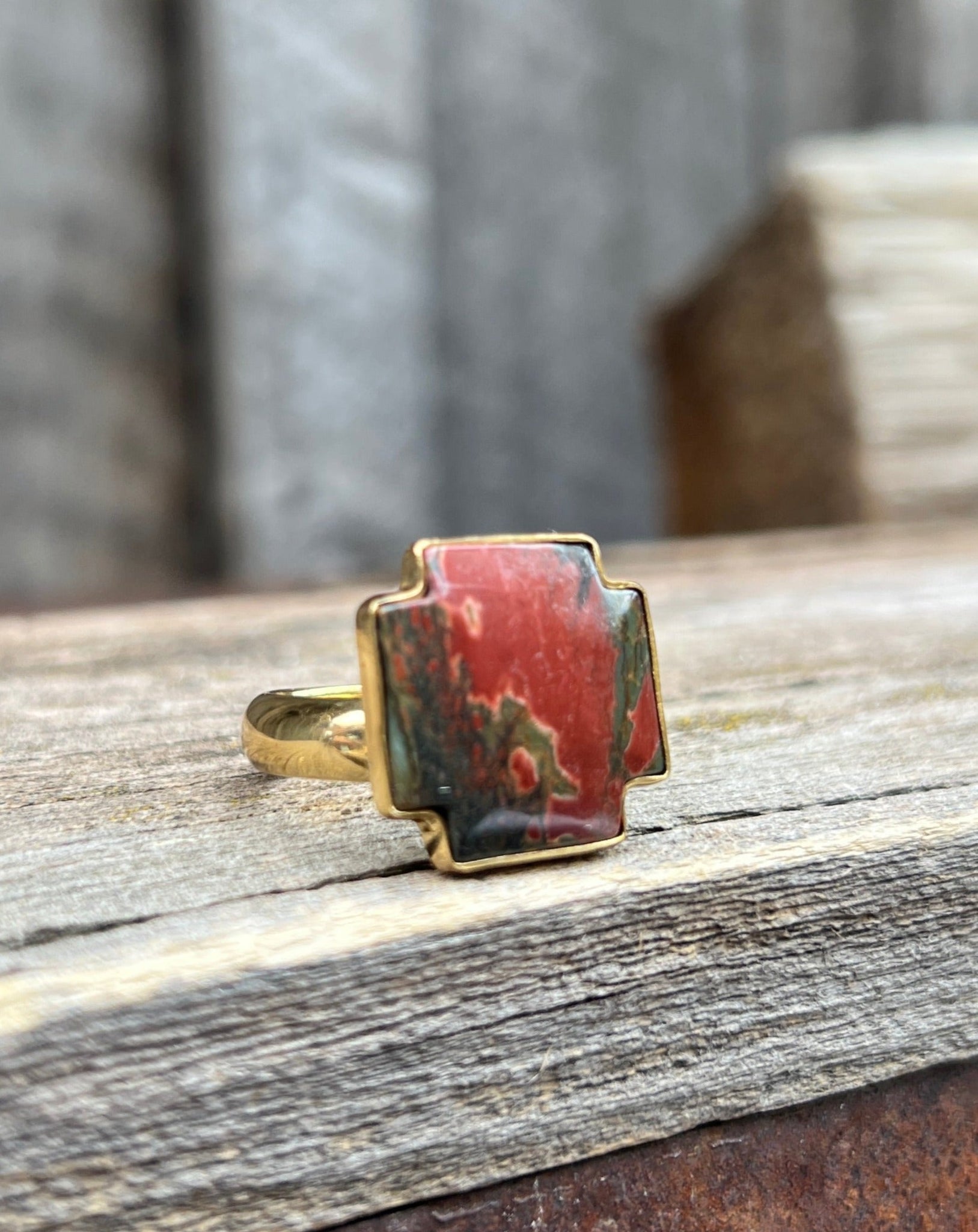 Red Creek Jasper ring in Gold Alchemia D90
