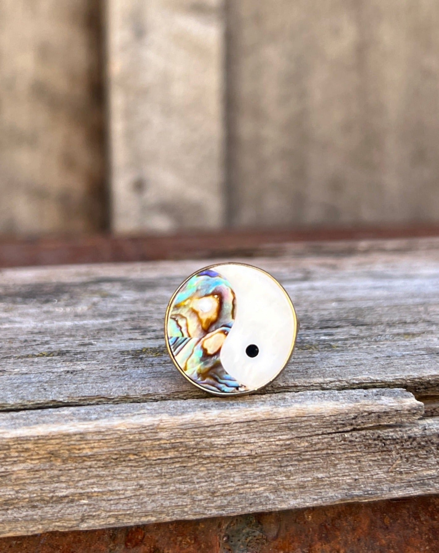 Ying Yang Mother of Pearl & Abalone Inlay Design Ring in Gold Alchemia Adjustable T6