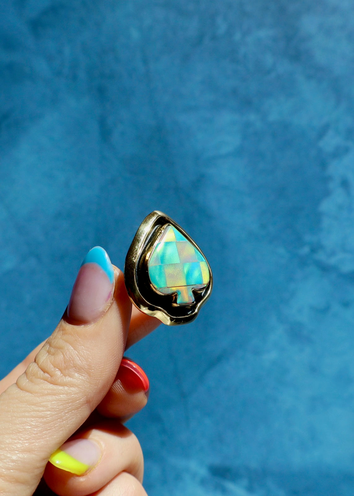 Checkerboard Aurora Opal Spade Adjustable Ring in Gold Alchemia E20