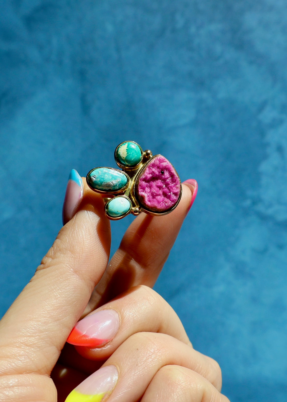 Cobalto Calcite & Turquoise Adjustable Ring in Gold Alchemia E22