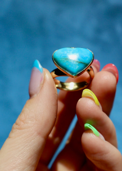 Turquoise Heart Adjustable Ring in Gold Alchemia
