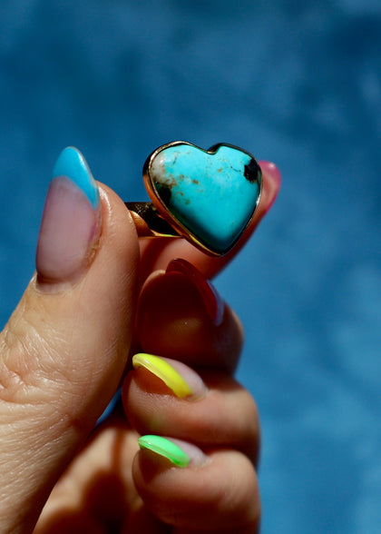 Turquoise Heart Adjustable Ring in Gold Alchemia
