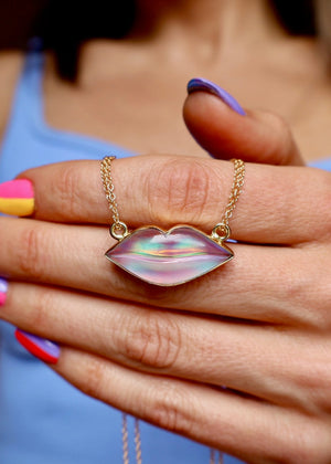 Floating Lips Aurora Opal Necklace DT50