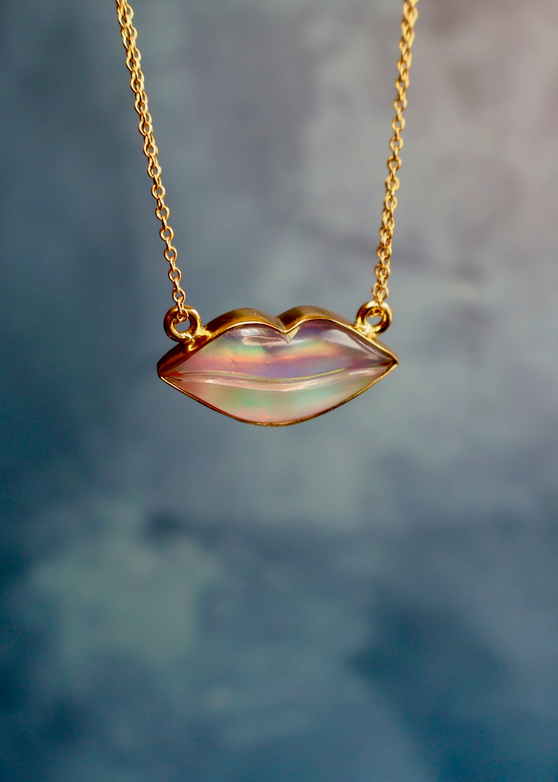 Floating Lips Aurora Opal Necklace DT50
