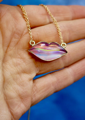 Floating Lips Aurora Opal Necklace DT50