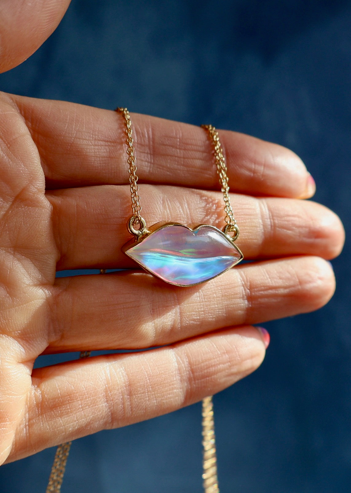 Floating Lips Aurora Opal Necklace DT50