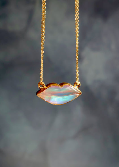 Floating Lips Aurora Opal Necklace