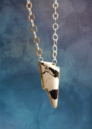 White Buffalo Lightning Bolt Necklace EW56