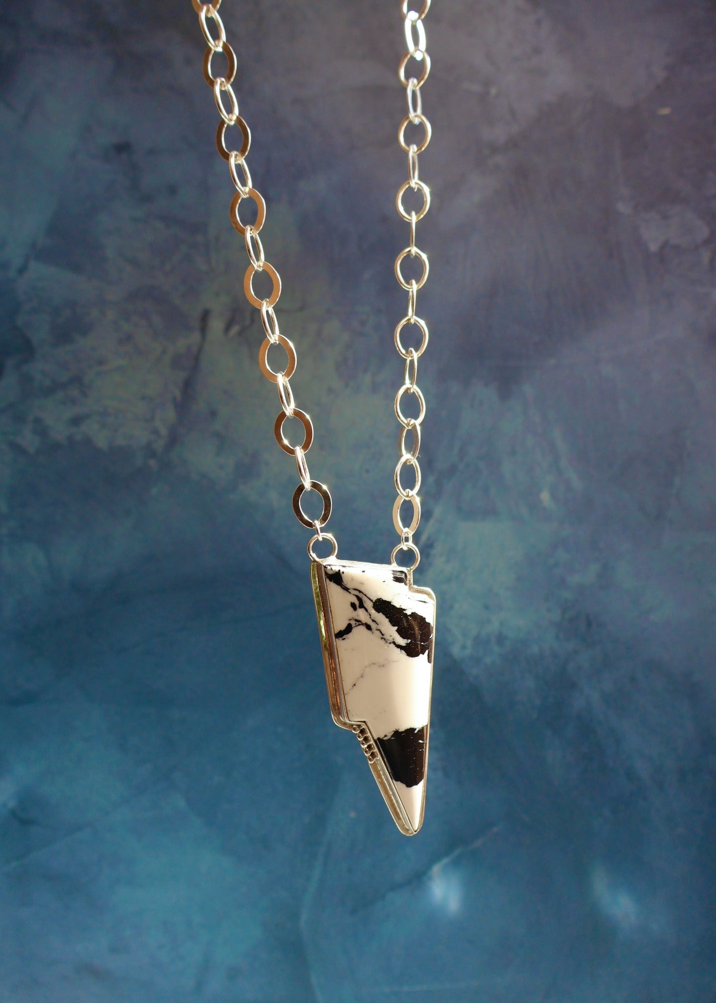 White Buffalo Lightning Bolt Necklace EW56