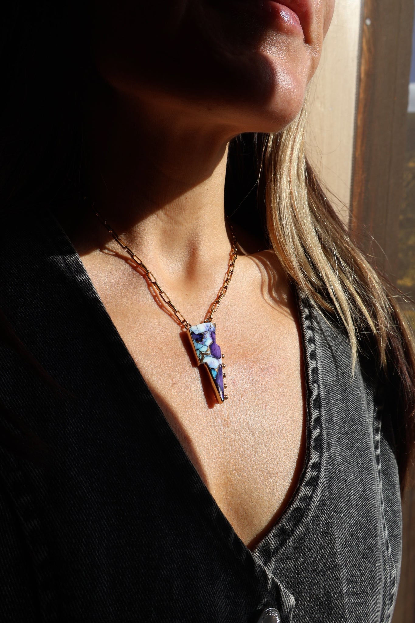 Purple Dahlia Lightning Bold Necklace EW58