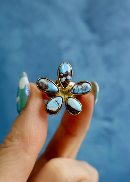 Golden Hills Flower Ring