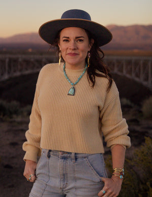 Cloud Mountain Turquoise Shadow Box Necklace on Kingman Turquoise Beaded Chain T28