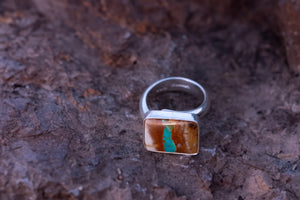 Royston Ribbom Ring in Sterling Silver D18